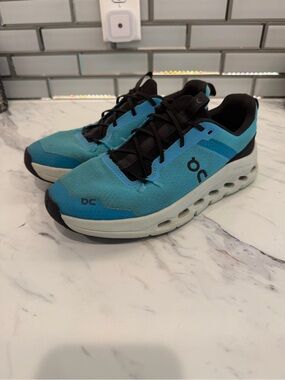 On Running Youth Sneakers